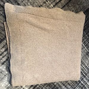 Barefoot Dreams blanket